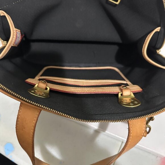 DOONIE & BOURKE TAN PURSE - Picture 4 of 7